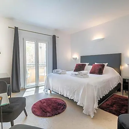The White Knight Premium Boutique 5*